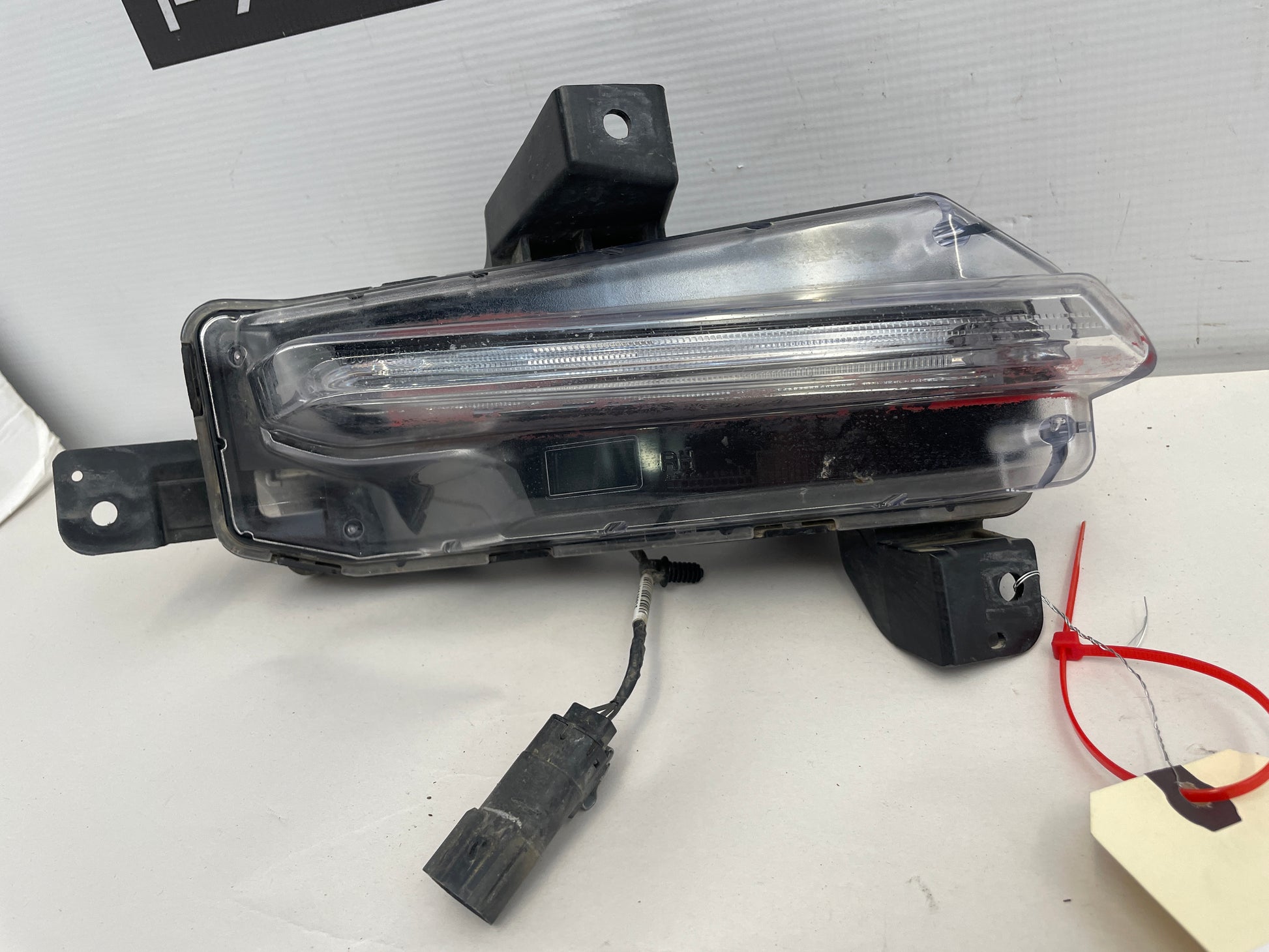 2020 Chevy Camaro SS RH Passenger Fog Light w/ Ballast OEM - Day's Parts Yard