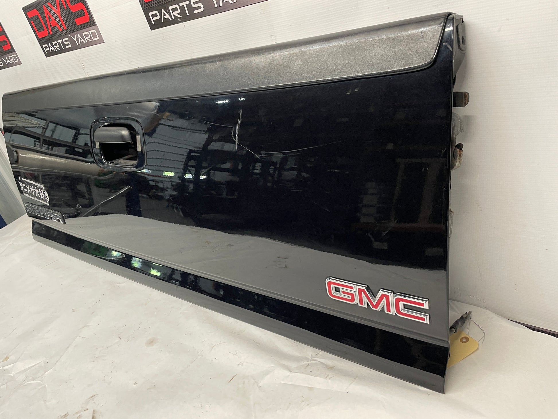 2004 GMC Sierra K1500 Tailgate Tail Gate OEM - Day's Parts Yard