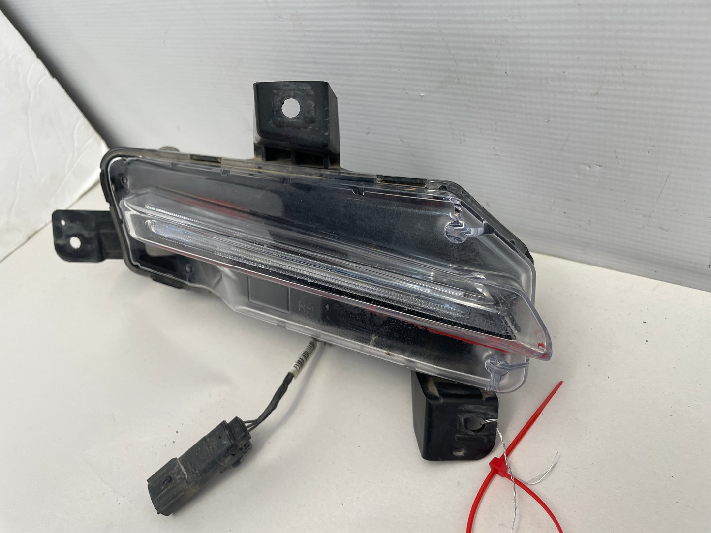 2020 Chevy Camaro SS RH Passenger Fog Light w/ Ballast OEM - Day's Parts Yard