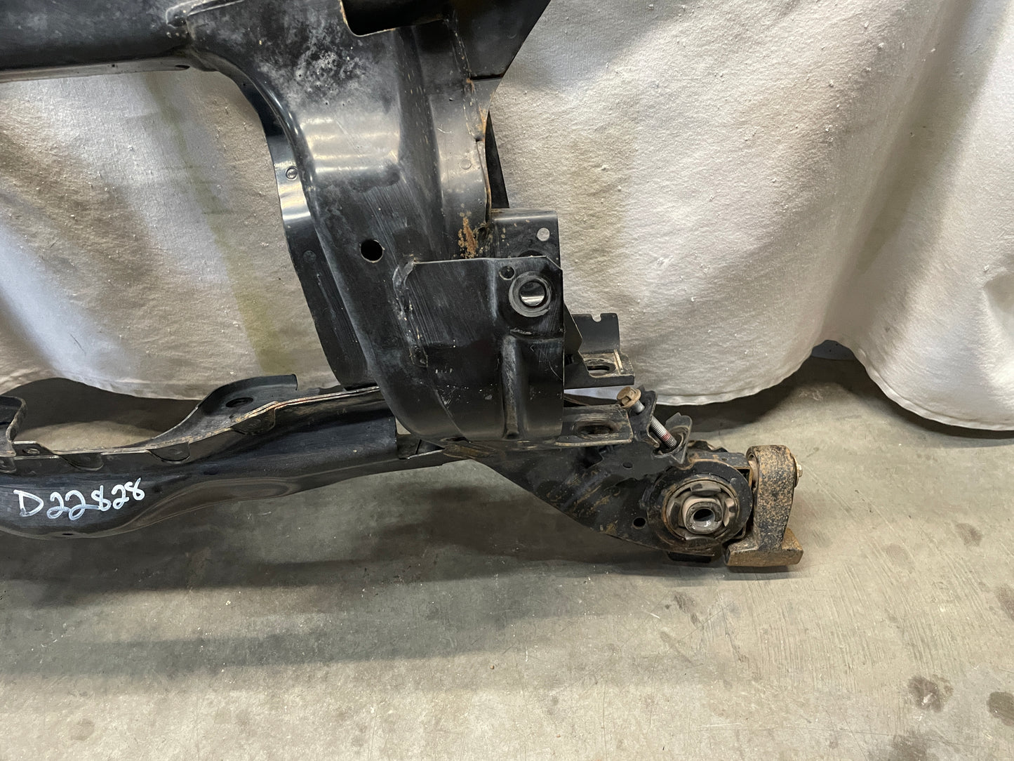 2009 Pontiac G8 GT Rear Suspension Support Cradle K Member Sub Frame OEM