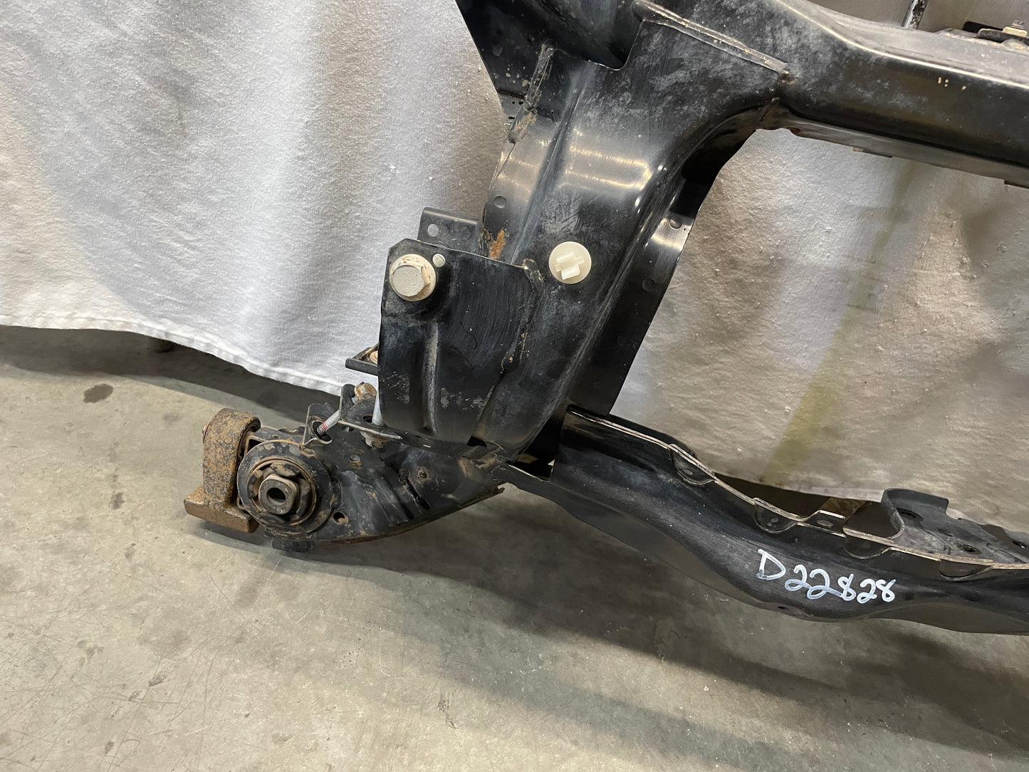 2009 Pontiac G8 GT Rear Suspension Support Cradle K Member Sub Frame OEM