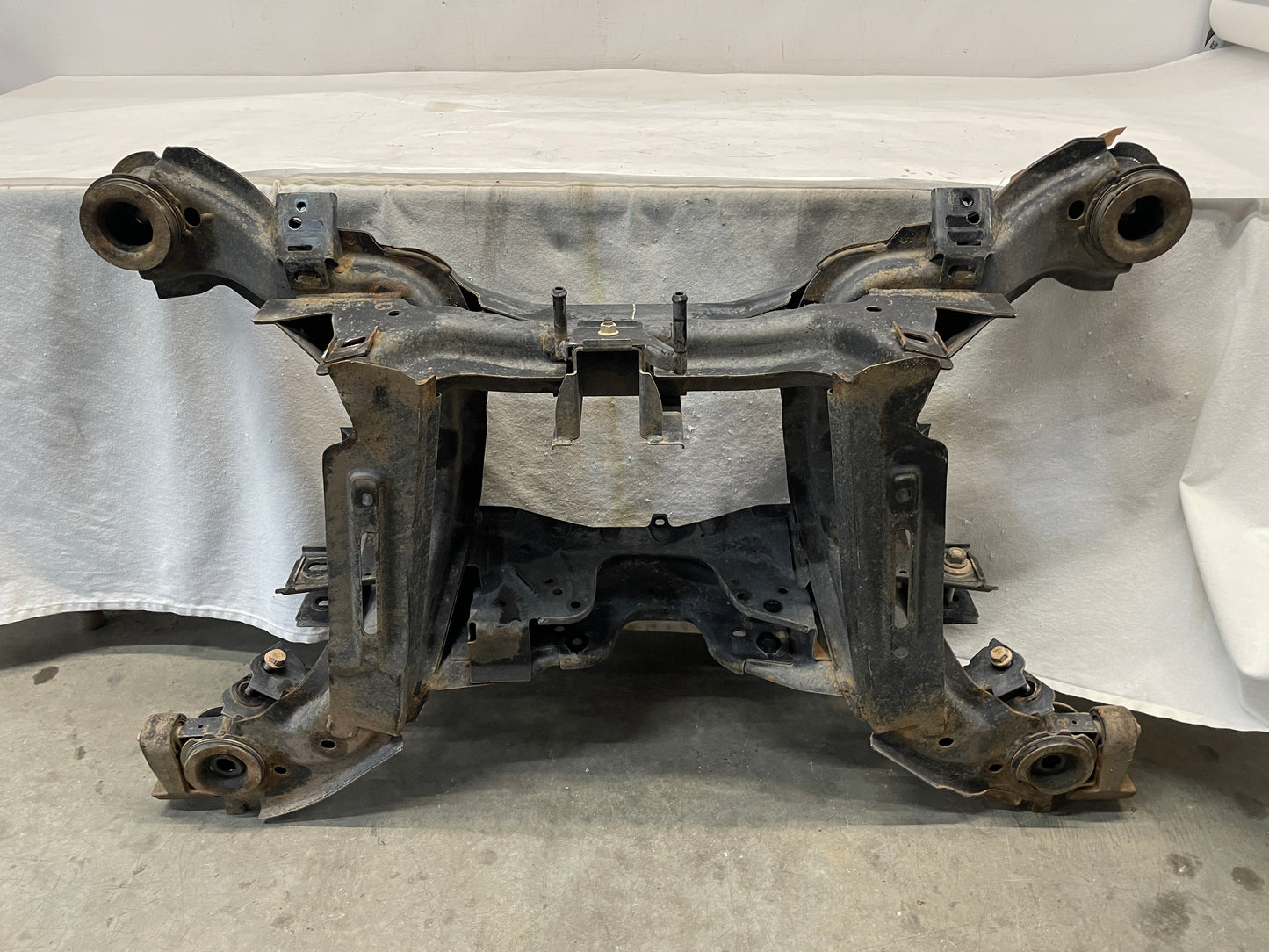 2009 Pontiac G8 GT Rear Suspension Support Cradle K Member Sub Frame OEM