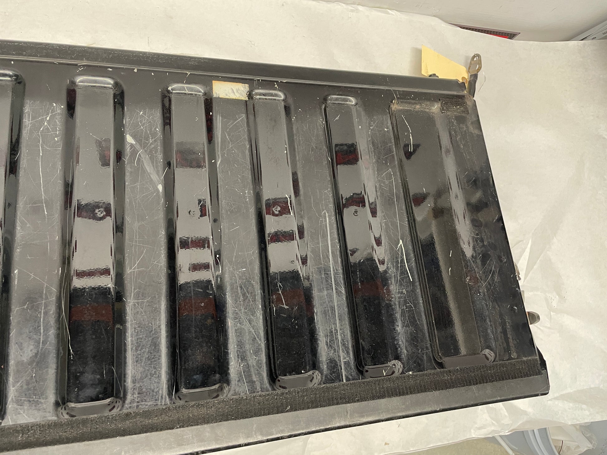 2004 GMC Sierra K1500 Tailgate Tail Gate OEM - Day's Parts Yard