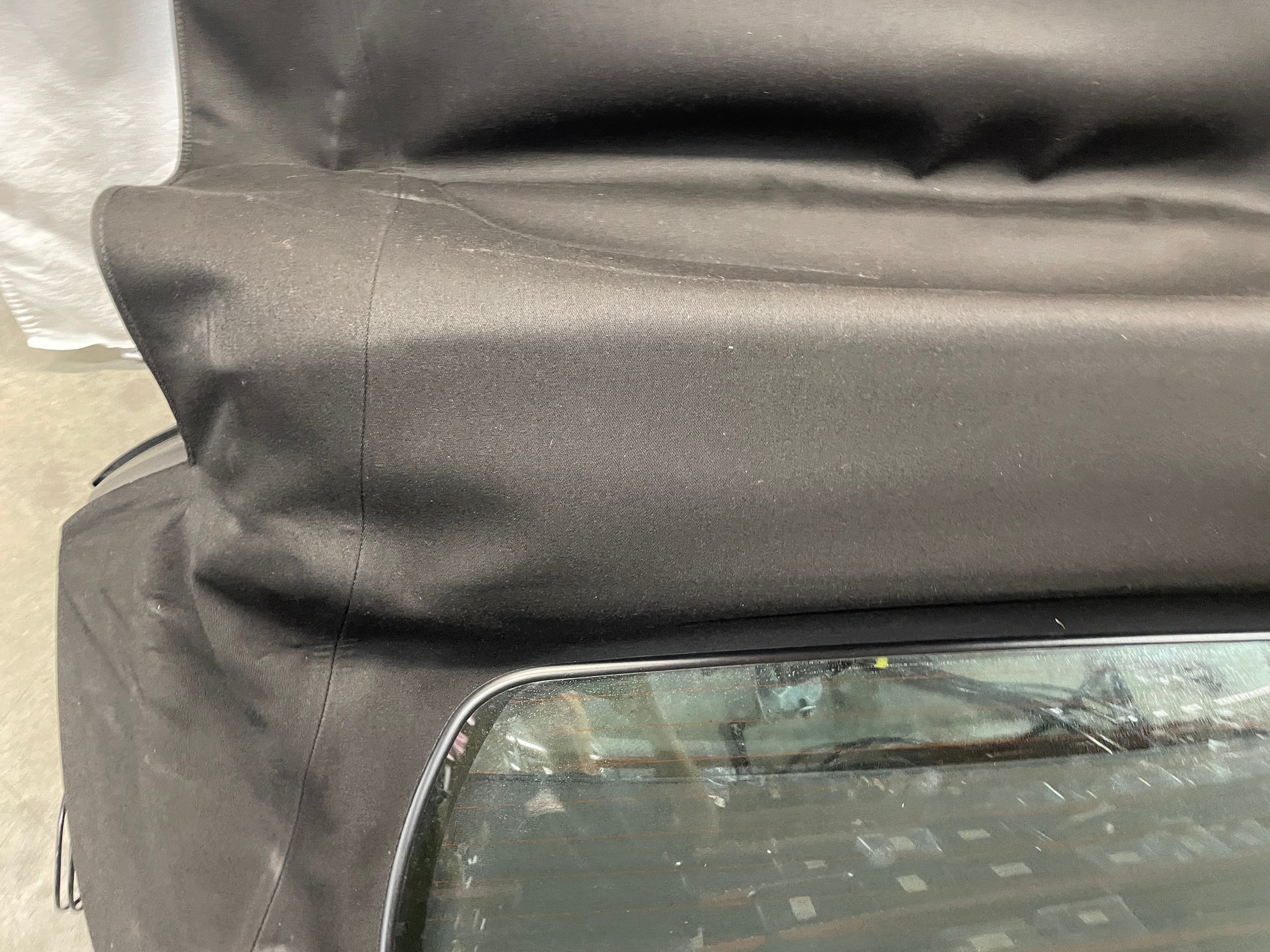 2005 Chevy C6 Corvette Convertible Soft Top w/ Hydraulic Pump Black OEM - Day's Parts Yard