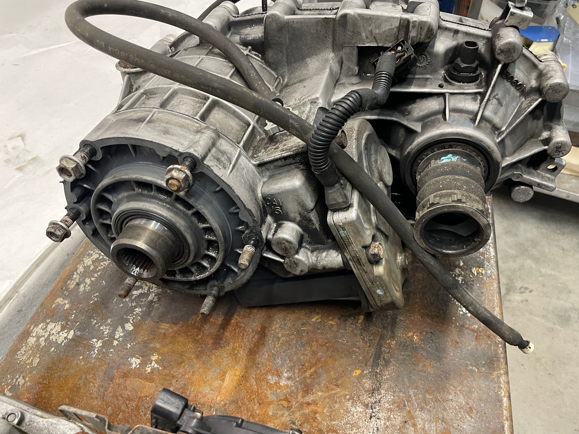2004 GMC Sierra K1500 Transfer Case 246 NP8 OEM - Day's Parts Yard