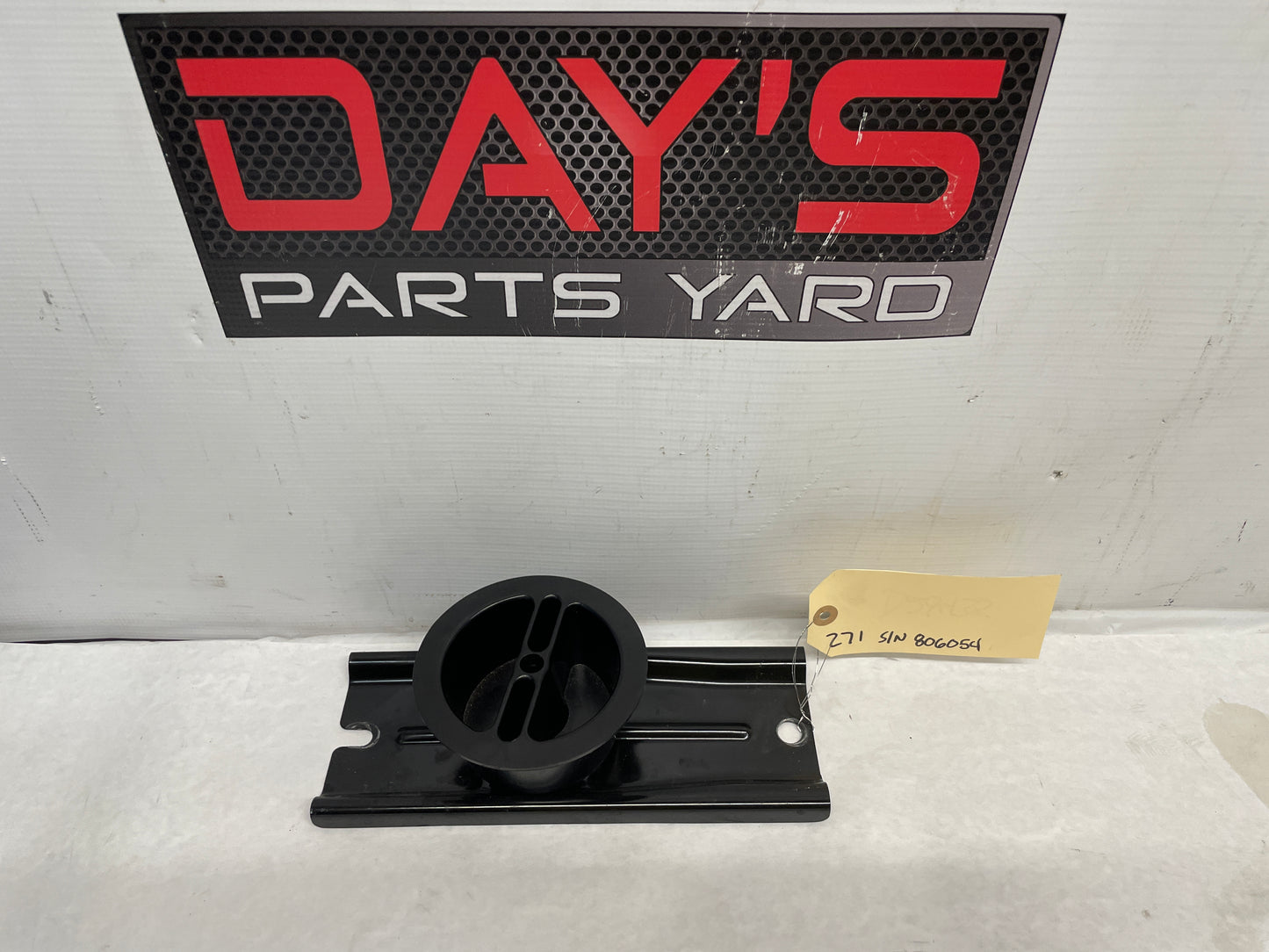 2013 Chevy Camaro ZL1 Spare Wheel Stowage Battery Retainer Nut Hold Down OEM