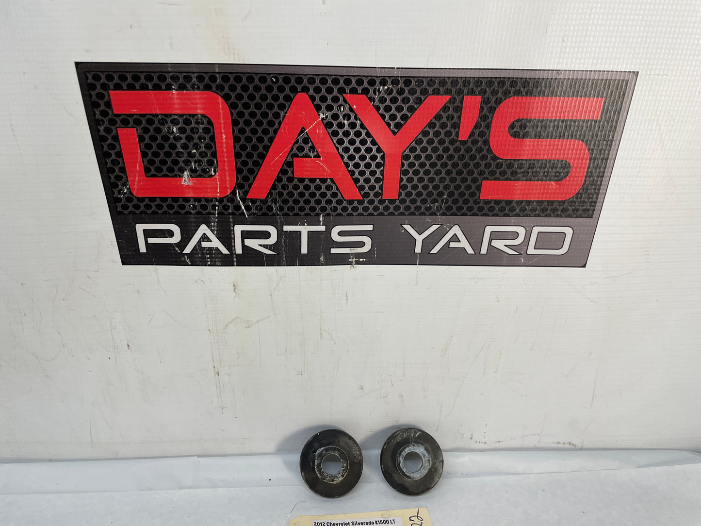 2012 Chevy Silverado K1500 LT Lower Radiator Bushings OEM - Day's Parts Yard