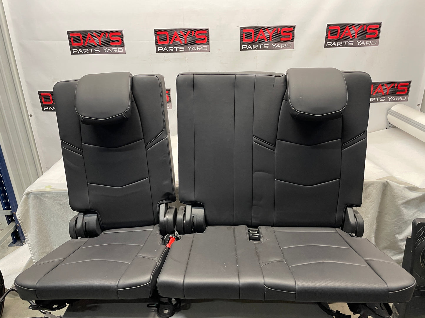 2018 Cadillac Escalade Black 3rd Row Seats Power Folding Bench OEM