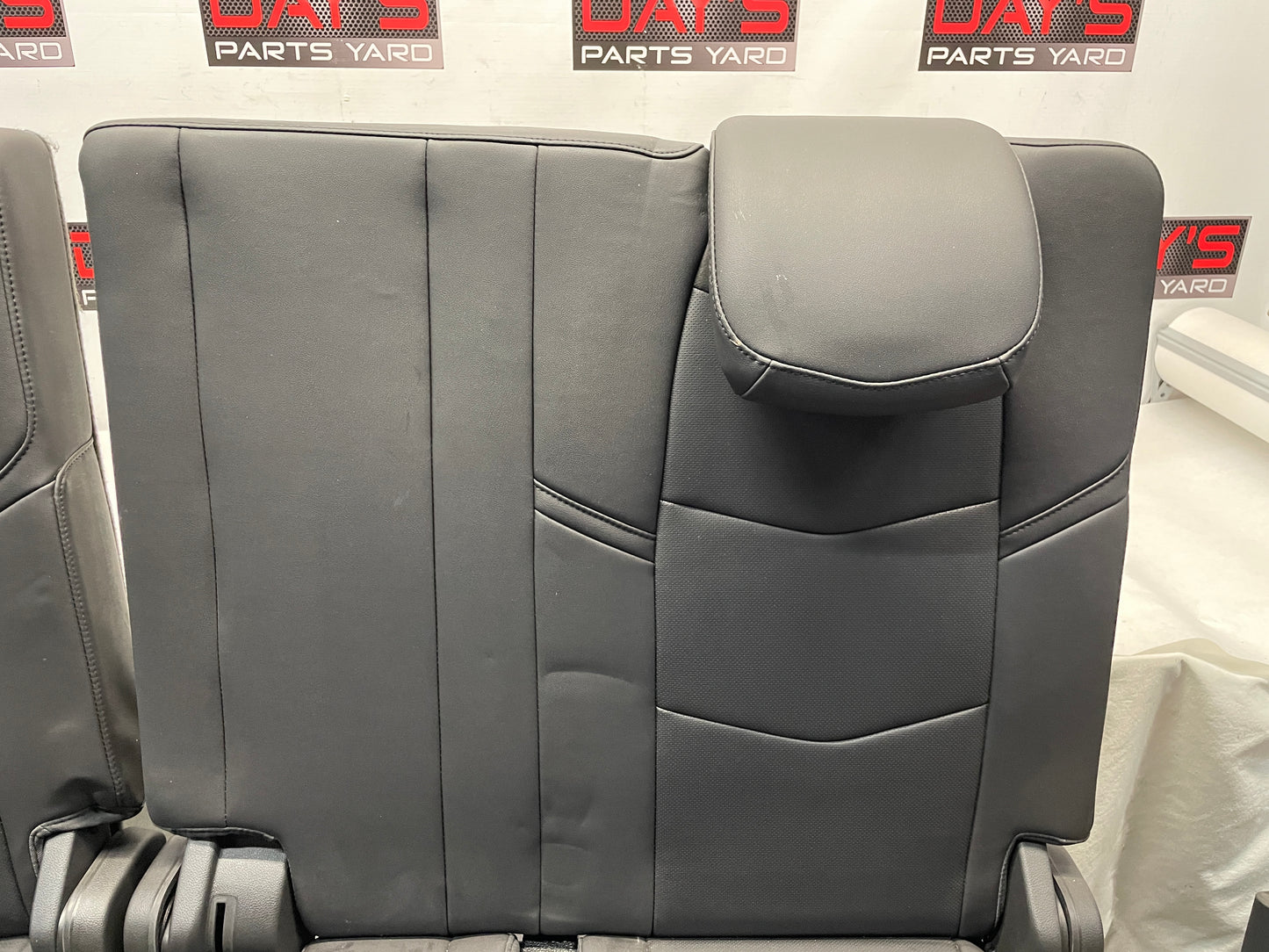 2018 Cadillac Escalade Black 3rd Row Seats Power Folding Bench OEM