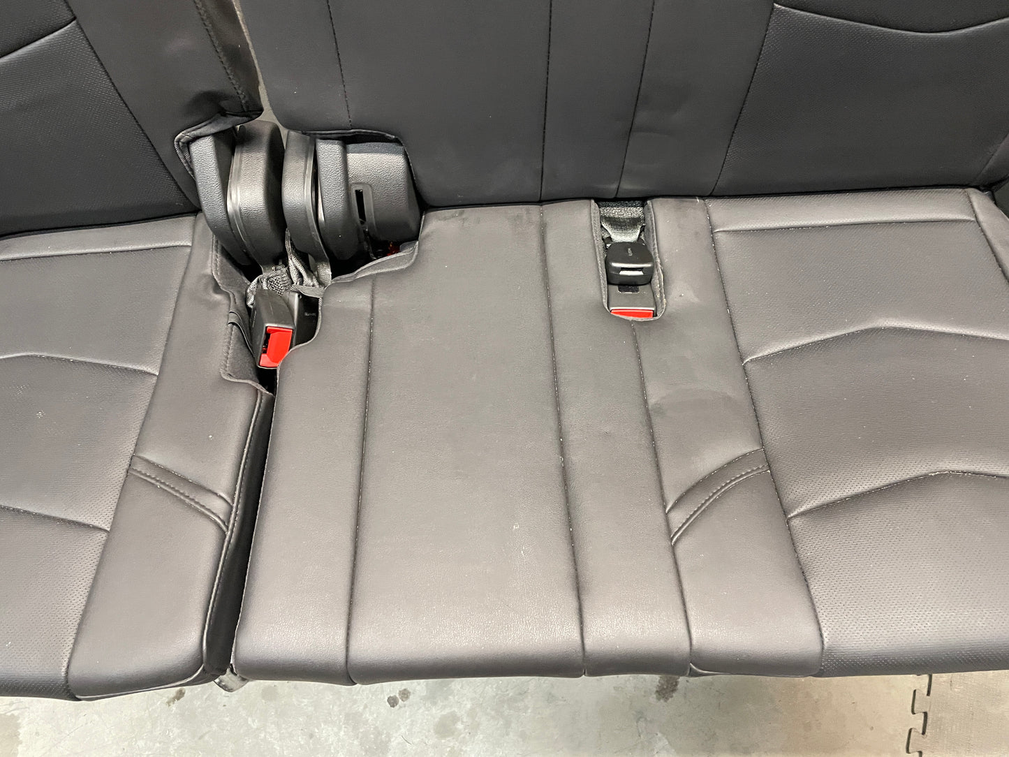 2018 Cadillac Escalade Black 3rd Row Seats Power Folding Bench OEM