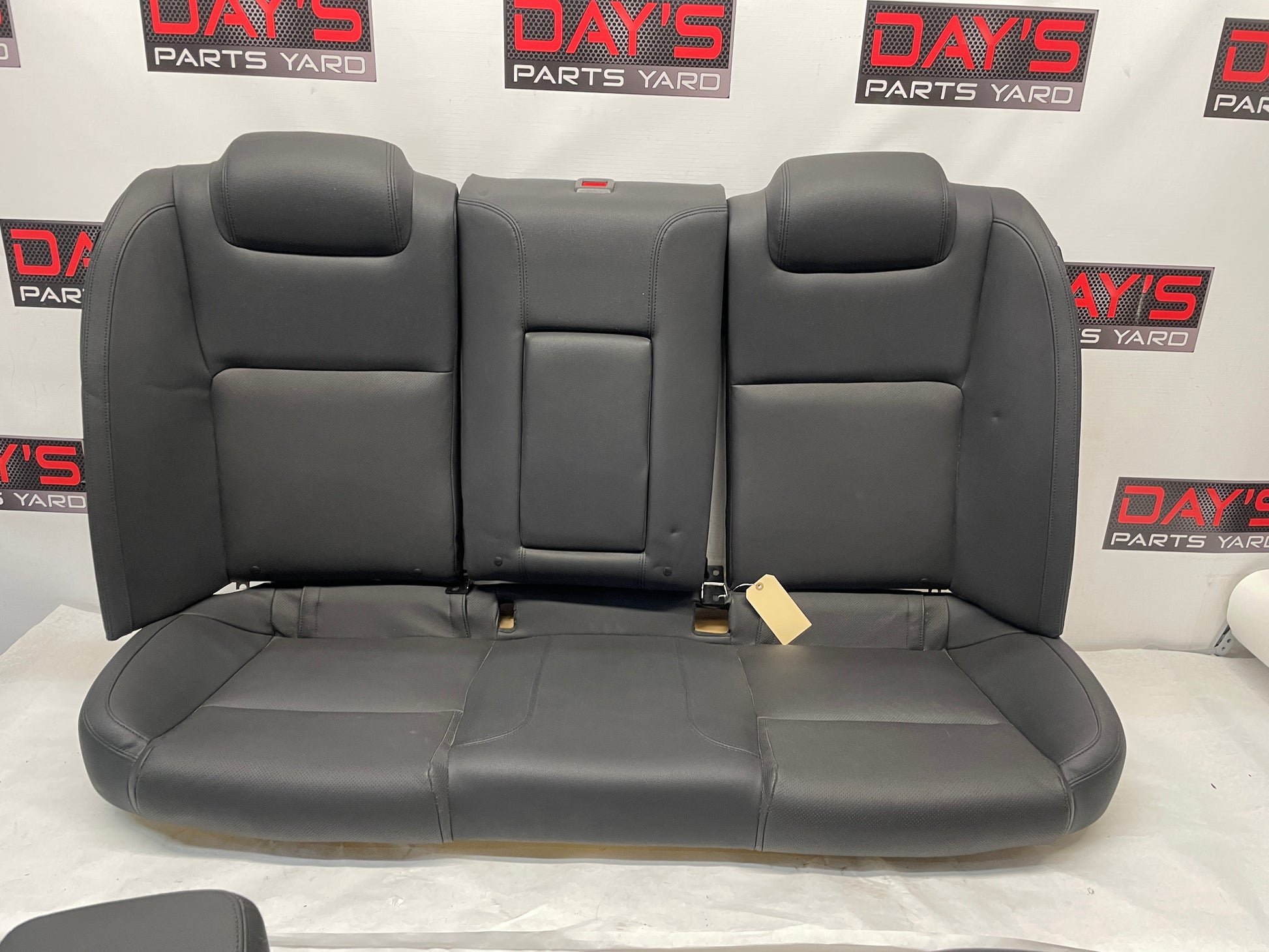 2009 Pontiac G8 Seats Fronts and Rears Black Leather OEM - Day's Parts Yard