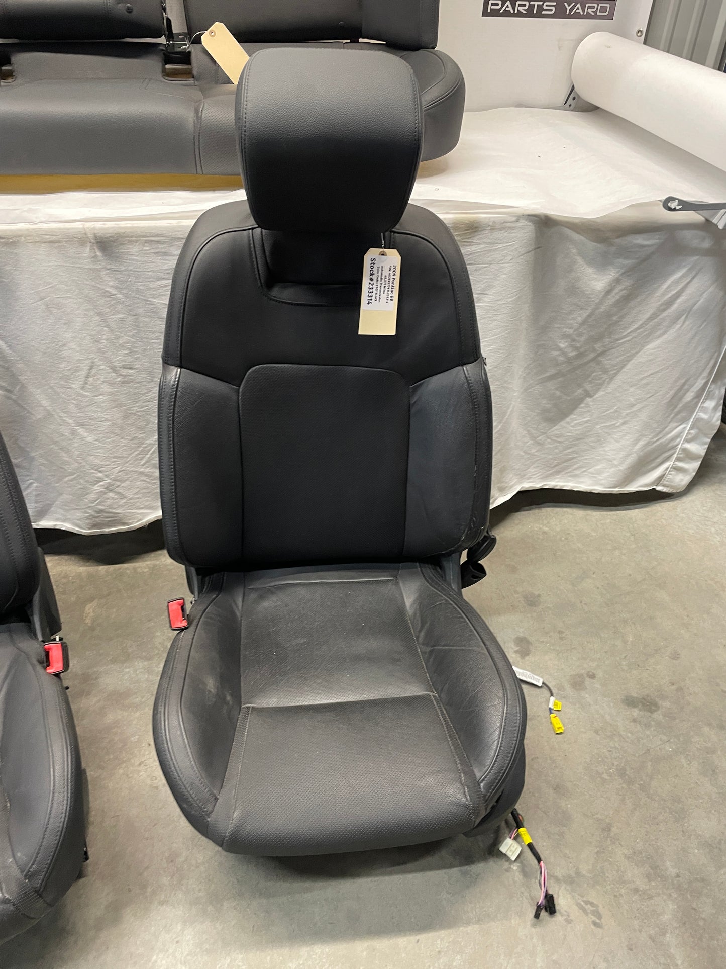 2009 Pontiac G8 Seats Fronts and Rears Black Leather OEM - Day's Parts Yard