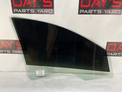 2009 Pontiac G8 GT LH Driver Front Door Window Glass OEM - Day's Parts Yard