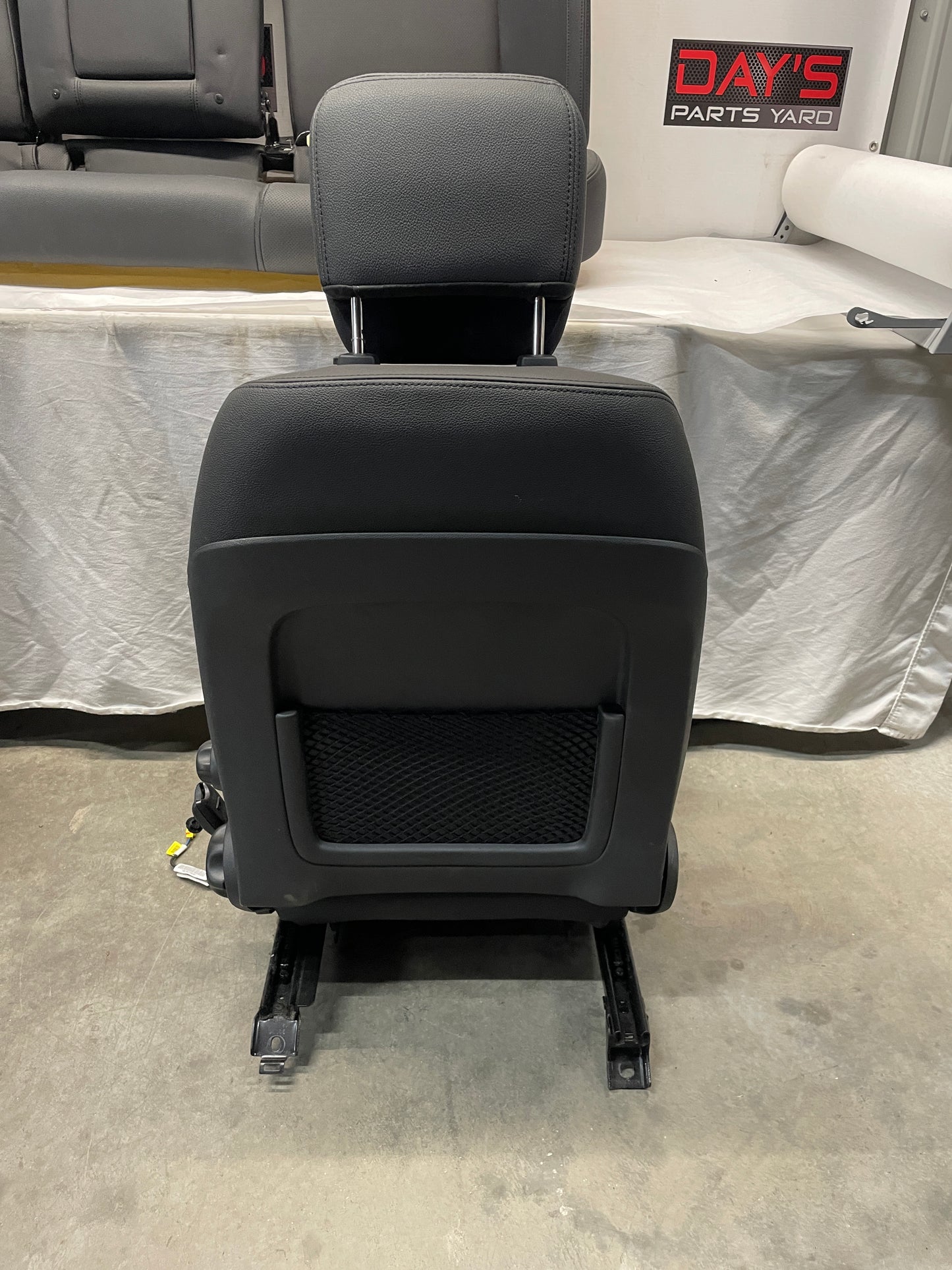 2009 Pontiac G8 Seats Fronts and Rears Black Leather OEM - Day's Parts Yard