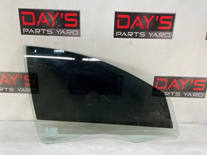 2009 Pontiac G8 GT RH Passenger Front Door Window Glass OEM - Day's Parts Yard