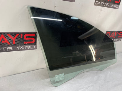 2009 Pontiac G8 GT RH Passenger Front Door Window Glass OEM - Day's Parts Yard