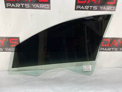 2009 Pontiac G8 GT RH Passenger Front Door Window Glass OEM - Day's Parts Yard