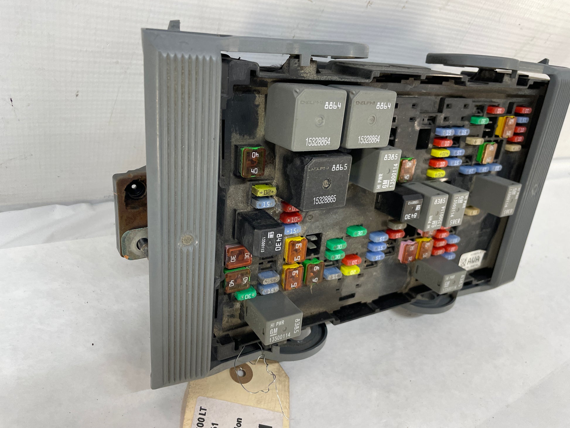 2012 Chevy Silverado K1500 LT Engine Fuse Box Relay Junction OEM - Day's Parts Yard
