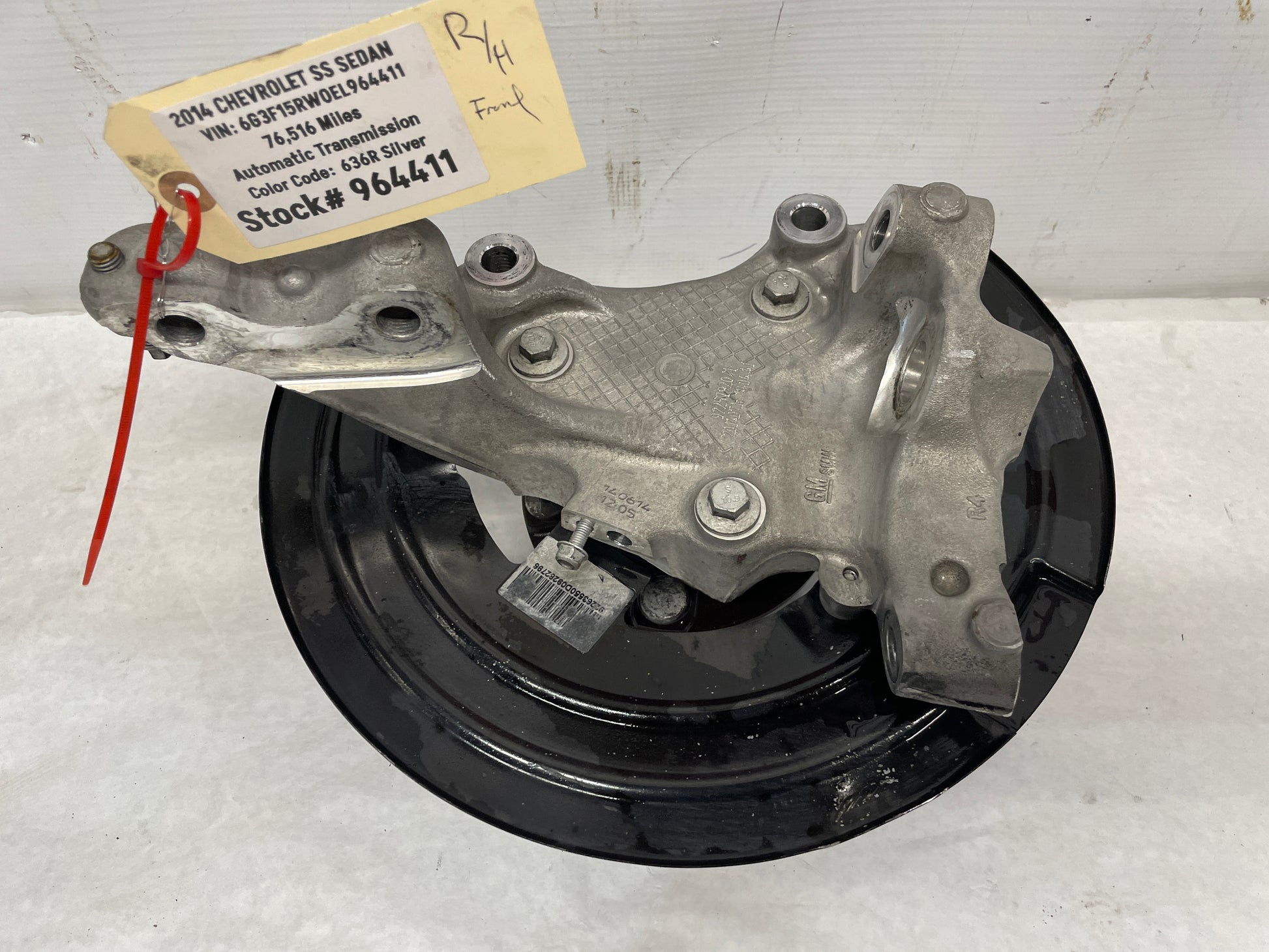 2014 Chevy SS Sedan RH Passenger Front Spindle Hub Knuckle Wheel Bearing Assembly OEM - Day's Parts Yard