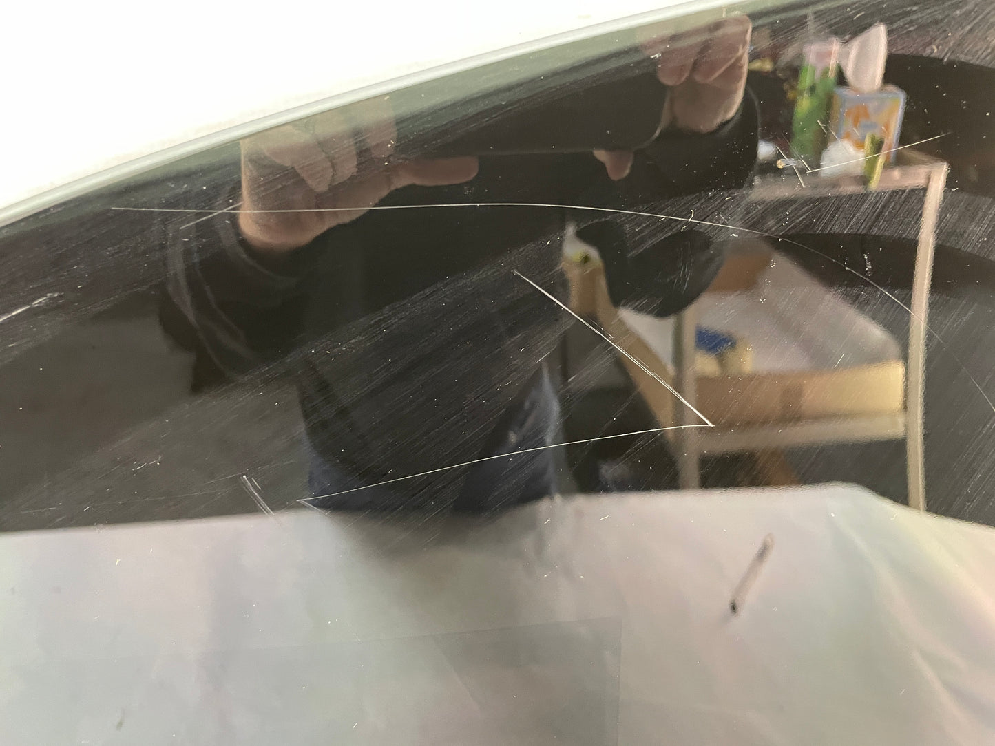 2009 Pontiac G8 GT RH Passenger Front Door Window Glass OEM - Day's Parts Yard