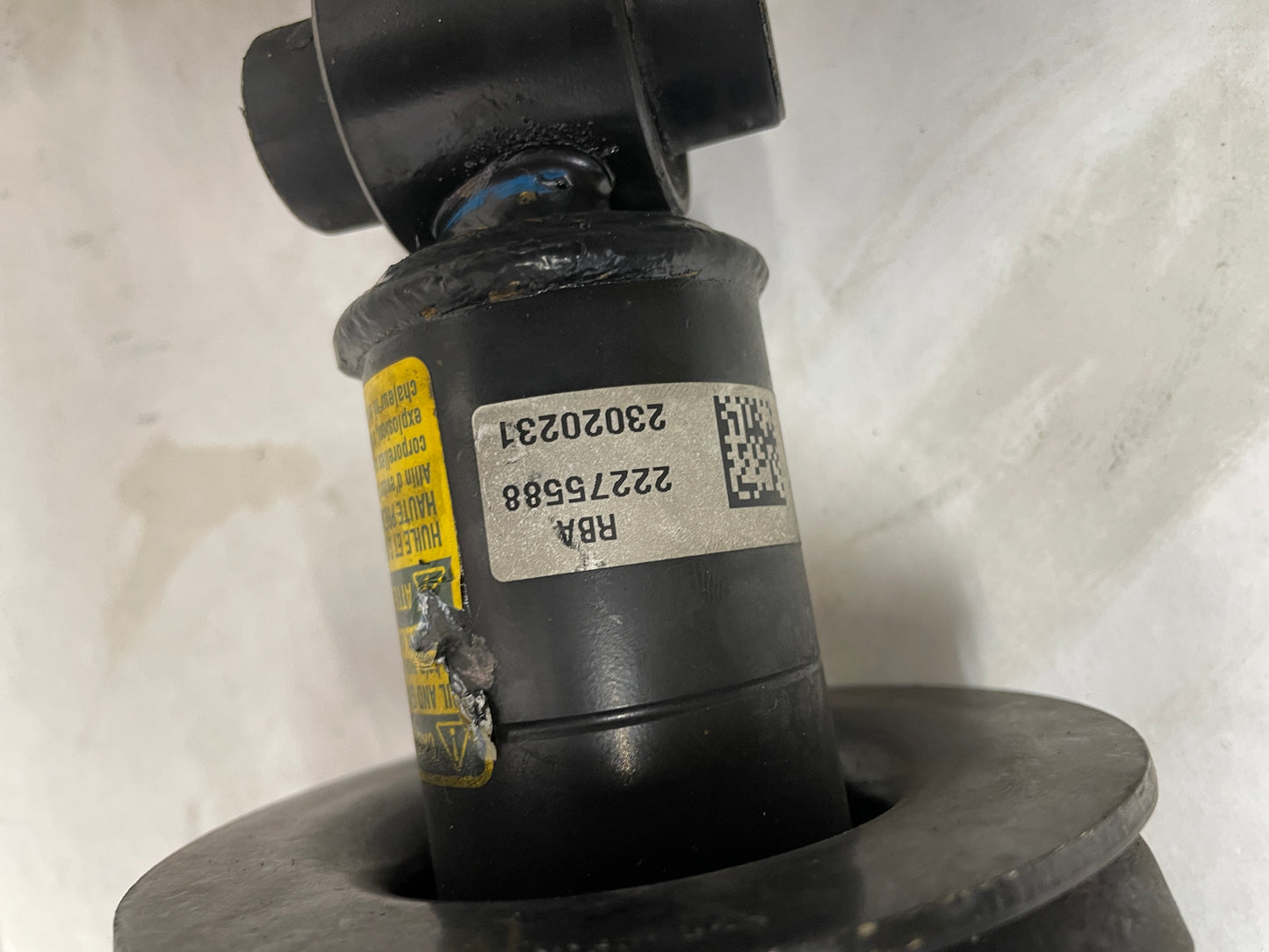 2013 Chevy Camaro ZL1 RH & LH Rear Magnetic Ride Struts Shocks Assemblies OEM