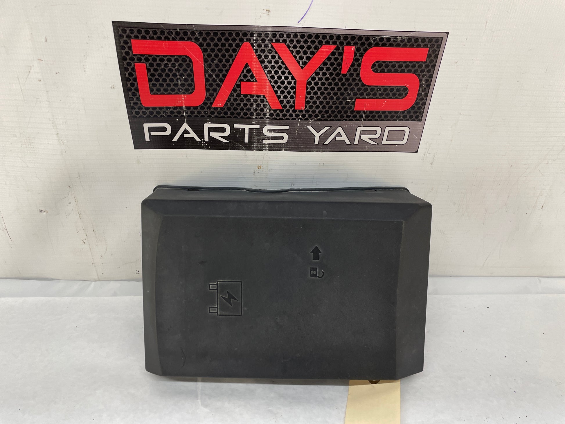 2012 Chevy Silverado K1500 LT Fuse Box Cover Lid OEM - Day's Parts Yard