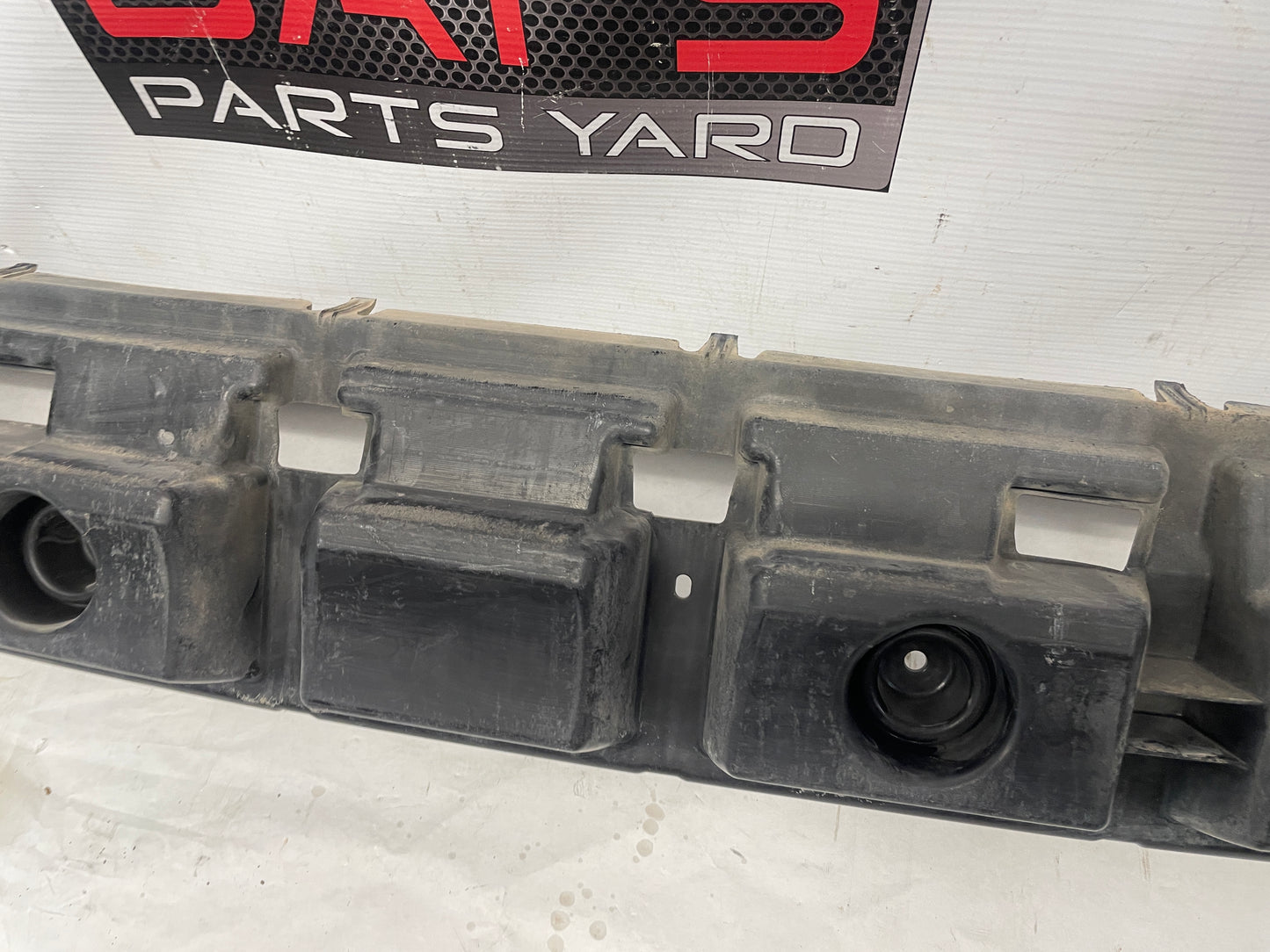 2009 Pontiac G8 GT Rear Bumper Energy Impact Absorber OEM