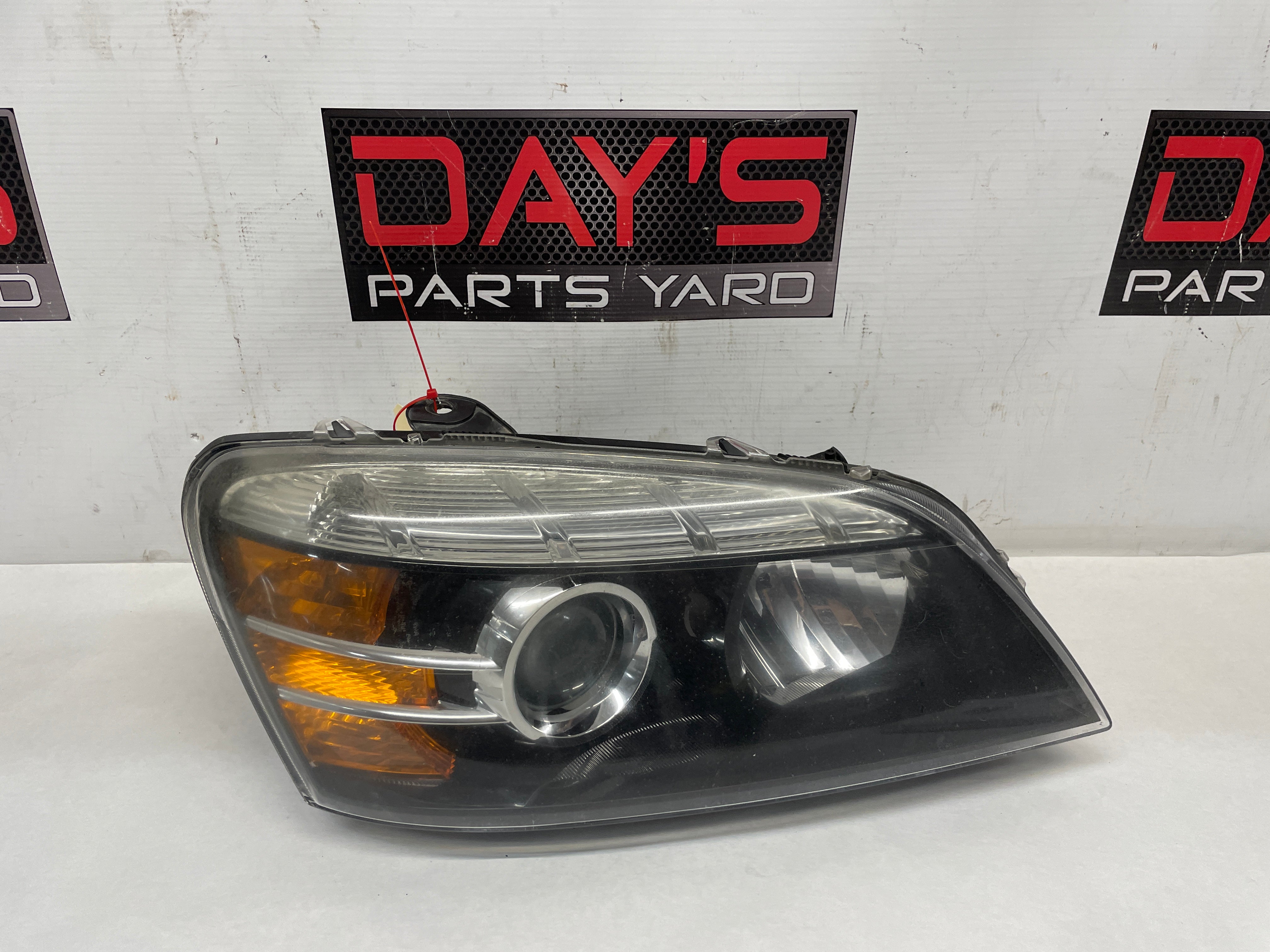 chamcham♪ 2013 Chevy Caprice PPV RH Passenger Head Light Headlight