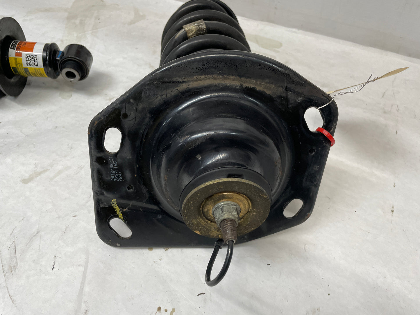 2013 Chevy Camaro ZL1 RH & LH Rear Magnetic Ride Struts Shocks Assemblies OEM