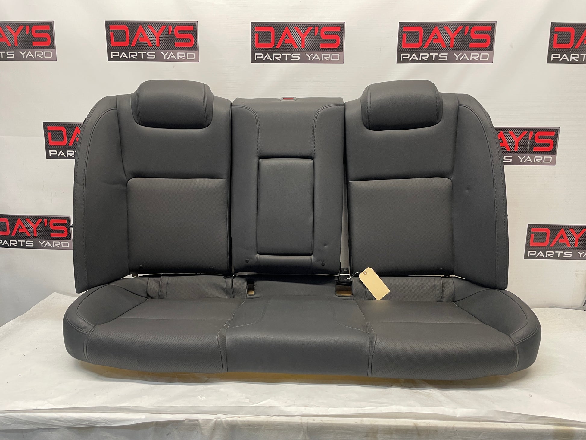 2009 Pontiac G8 Seats Fronts and Rears Black Leather OEM - Day's Parts Yard