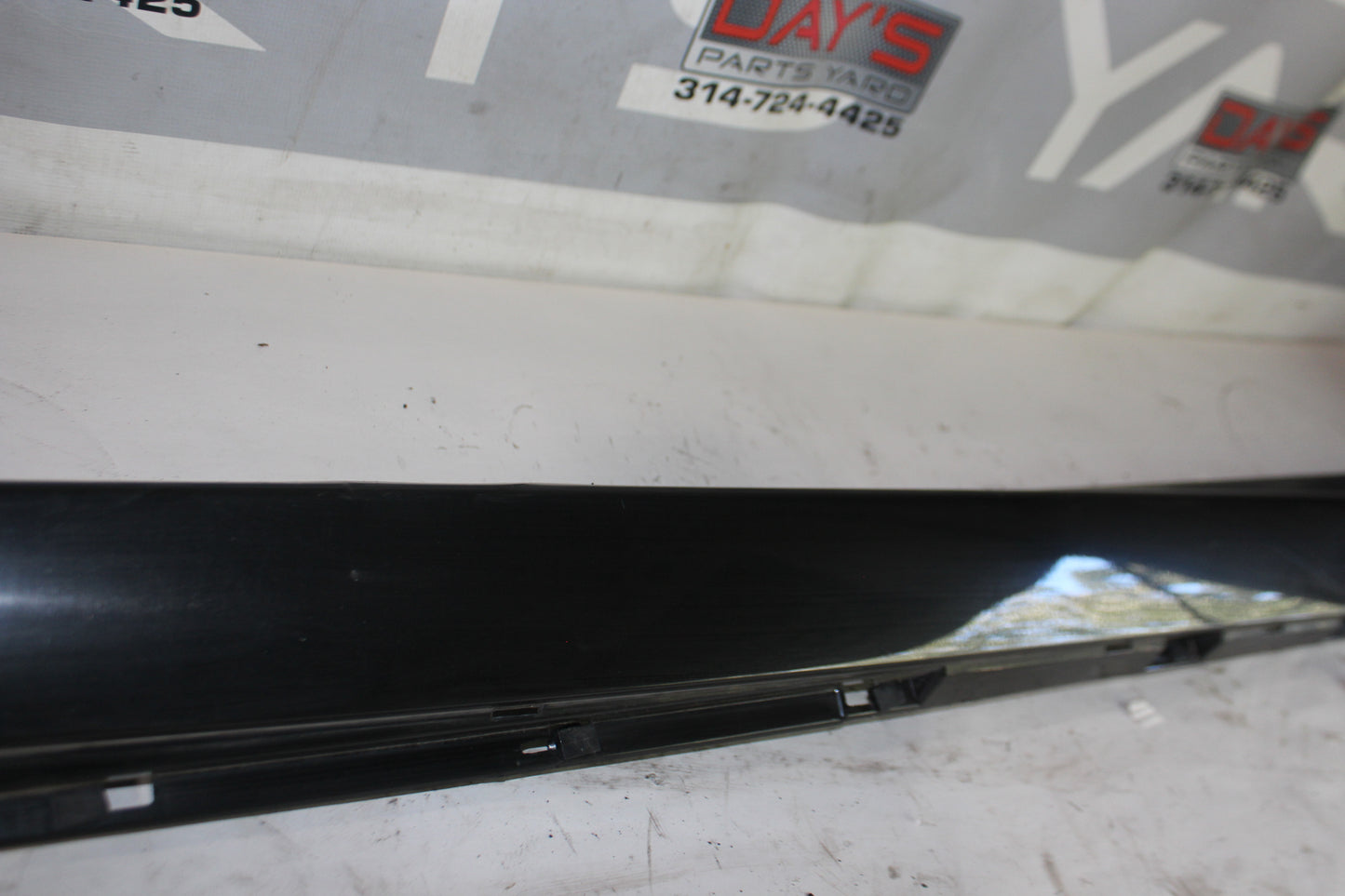 2014 Chevy SS Sedan  RH Passenger Rocker Molding Panel OEM