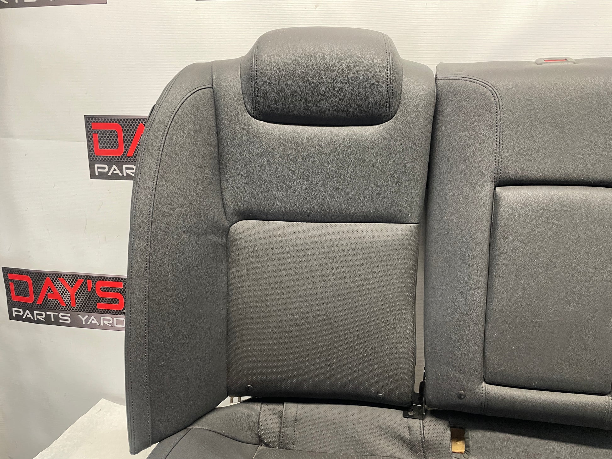 2009 Pontiac G8 Seats Fronts and Rears Black Leather OEM - Day's Parts Yard