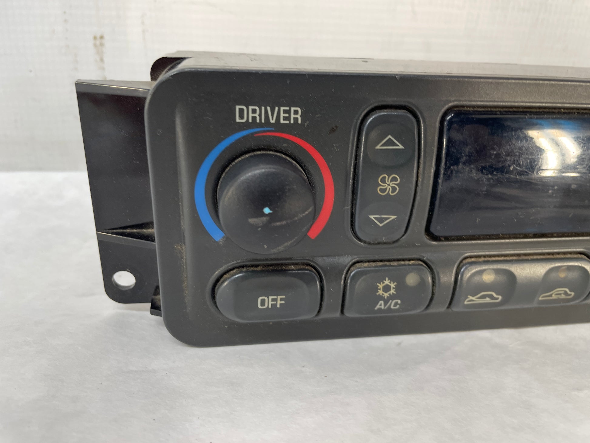 2004 Chevy C5 Corvette Dual Zone Temperature HVAC Dash Climate Control Unit Switch Panel OEM - Day's Parts Yard