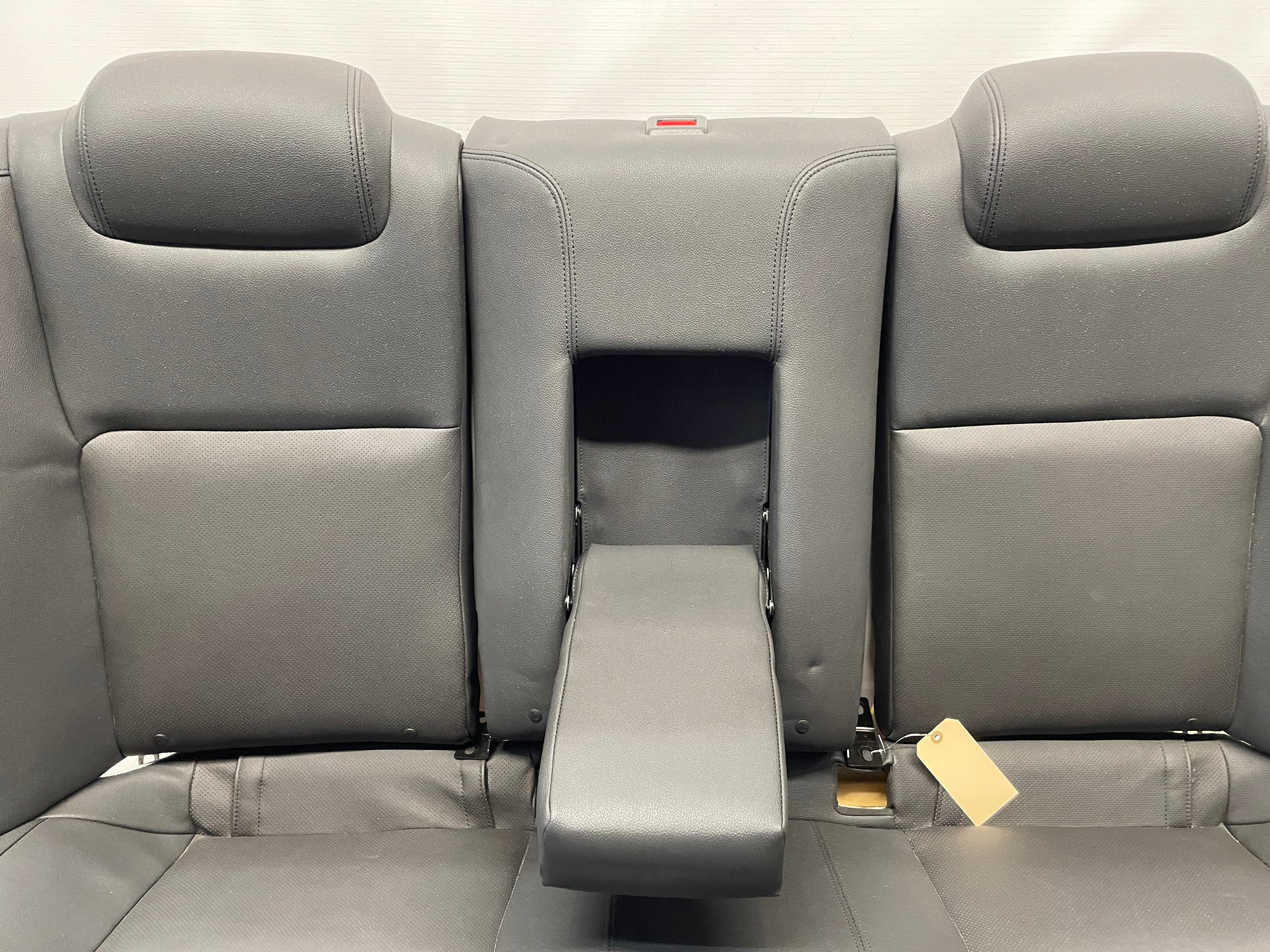 2009 Pontiac G8 Seats Fronts and Rears Black Leather OEM - Day's Parts Yard