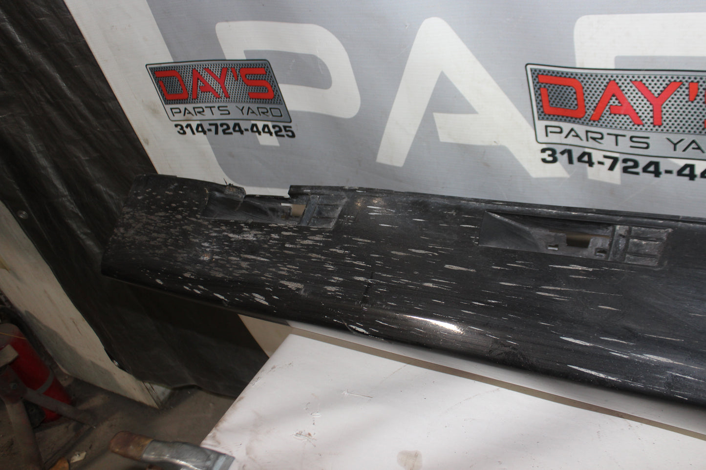 2014 Chevy SS Sedan  RH Passenger Rocker Molding Panel OEM