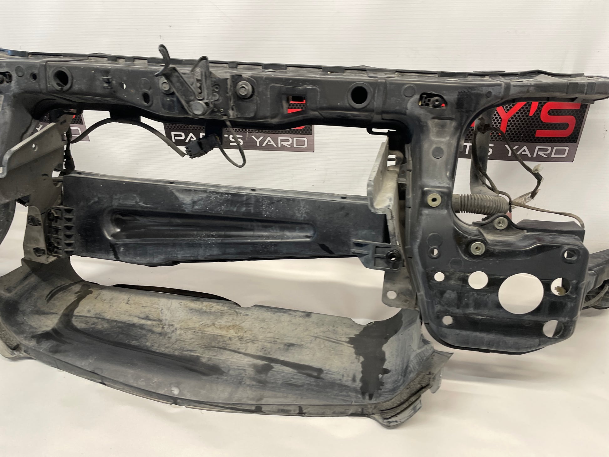 2015 Chevy SS Sedan Front Radiator Core Support Bracket Brace OEM - Day's Parts Yard