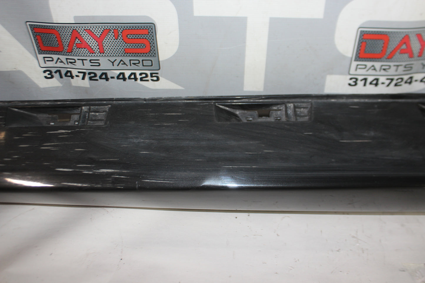 2014 Chevy SS Sedan  RH Passenger Rocker Molding Panel OEM
