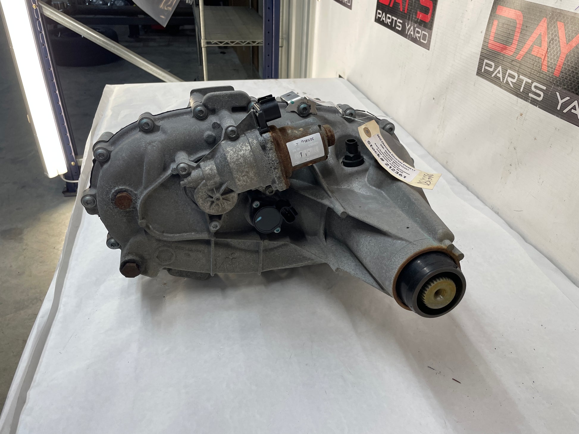 2012 Chevy Silverado K1500 LT Transfer Case OEM - Day's Parts Yard