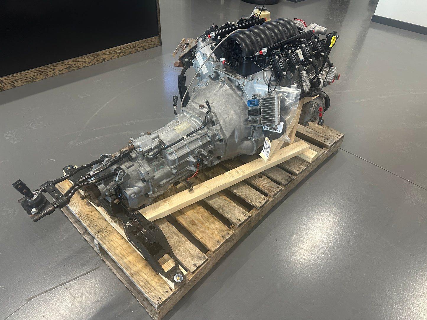 6.0 LS2 Engine T56 6 Speed Manual Transmission Drivetrain Pullout 450HP 15k Miles