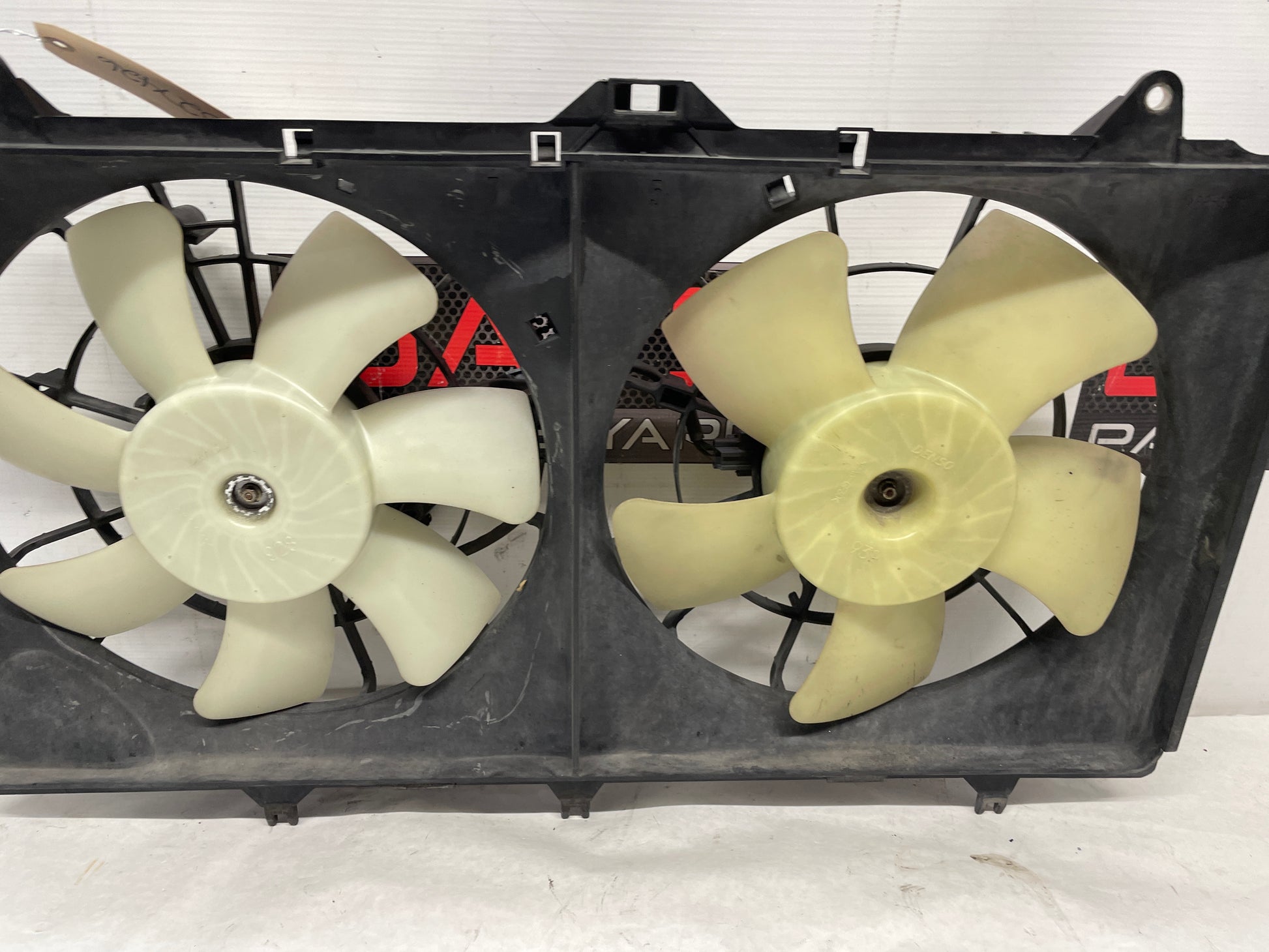 2014 Chevy SS Sedan Dual Electric Radiator Coolant Cooling Fan Assembly OEM - Day's Parts Yard