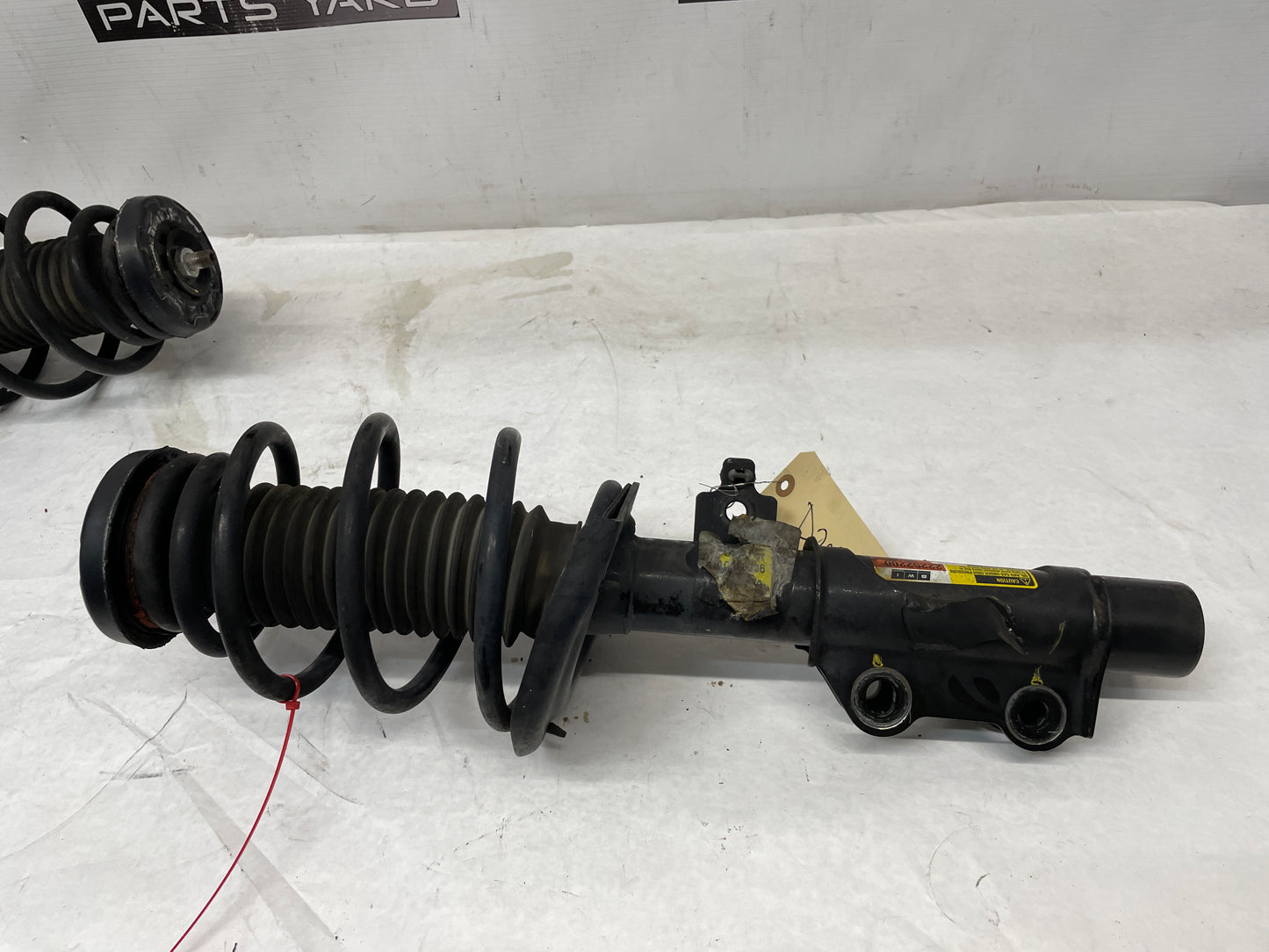 2013 Chevy Camaro ZL1 RH & LH Front Magnetic Ride Struts Shocks Assemblies OEM