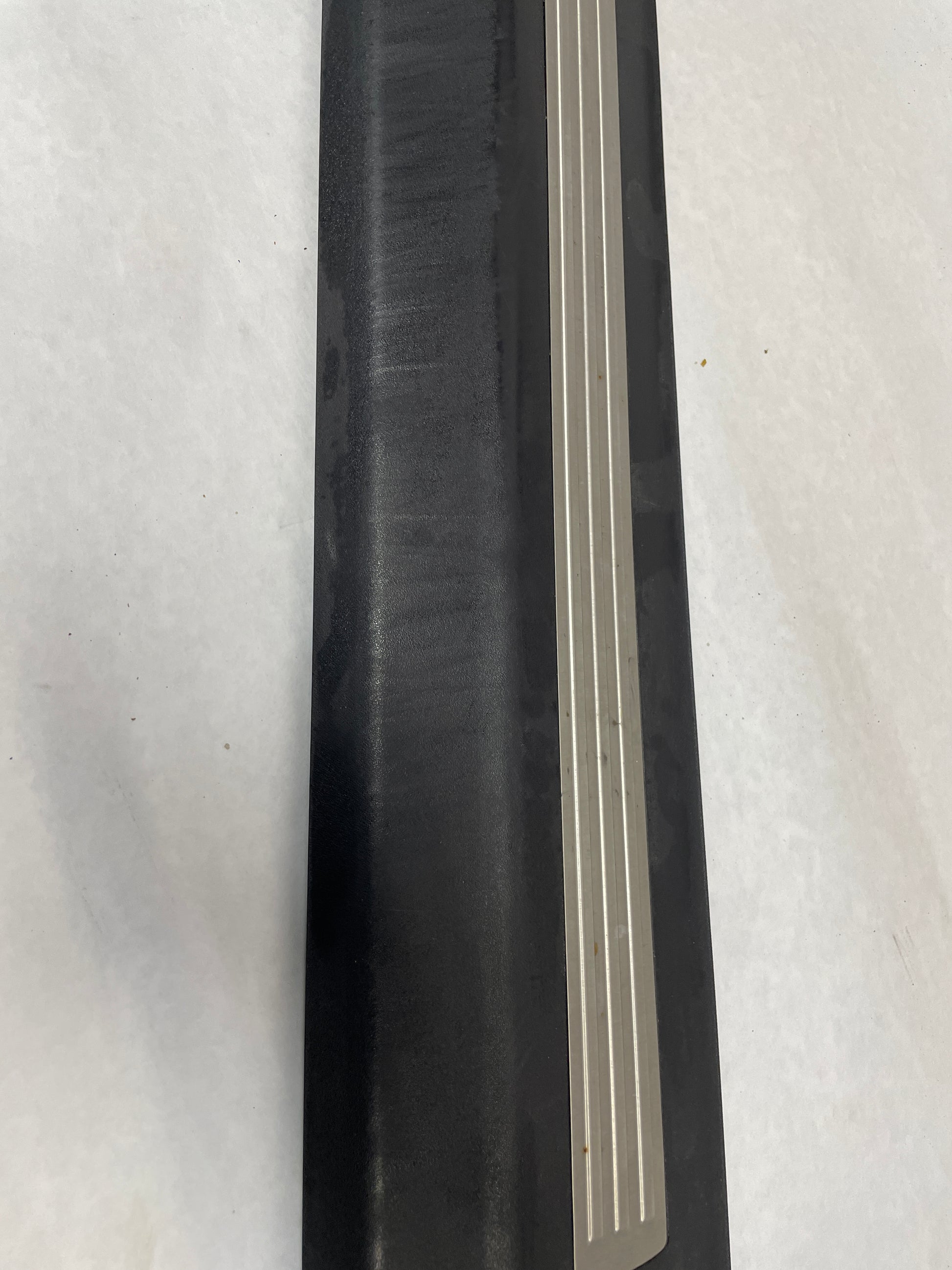 2014 Chevy SS Sedan LH Driver Front Door Scuff Sill Plate Panel OEM - Day's Parts Yard