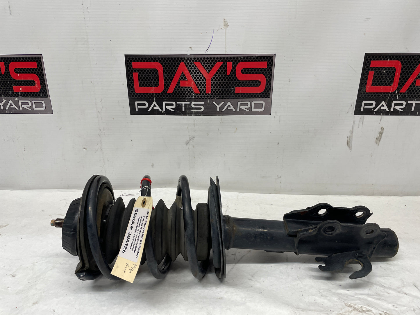 2014 Chevy SS Sedan RH Passenger Front Suspension Strut Assembly OEM - Day's Parts Yard