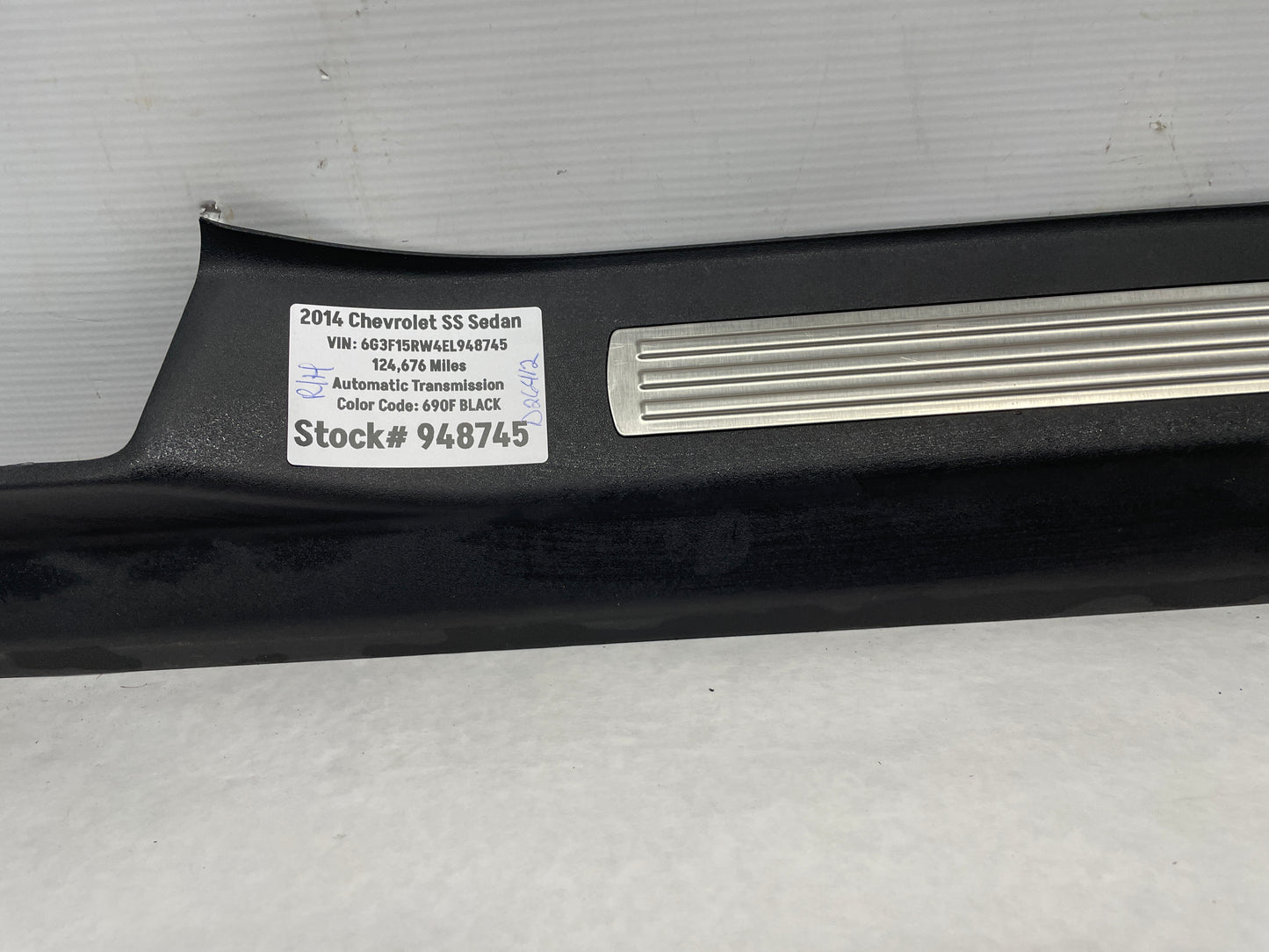 2014 Chevy SS Sedan RH Passenger Front Door Scuff Sill Plate Panel Trim OEM - Day's Parts Yard