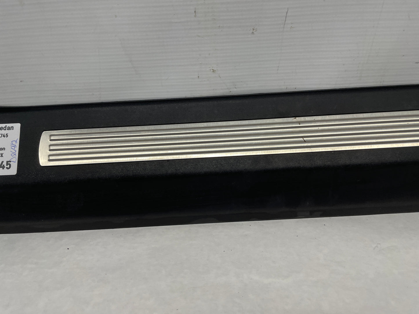 2014 Chevy SS Sedan RH Passenger Front Door Scuff Sill Plate Panel Trim OEM - Day's Parts Yard