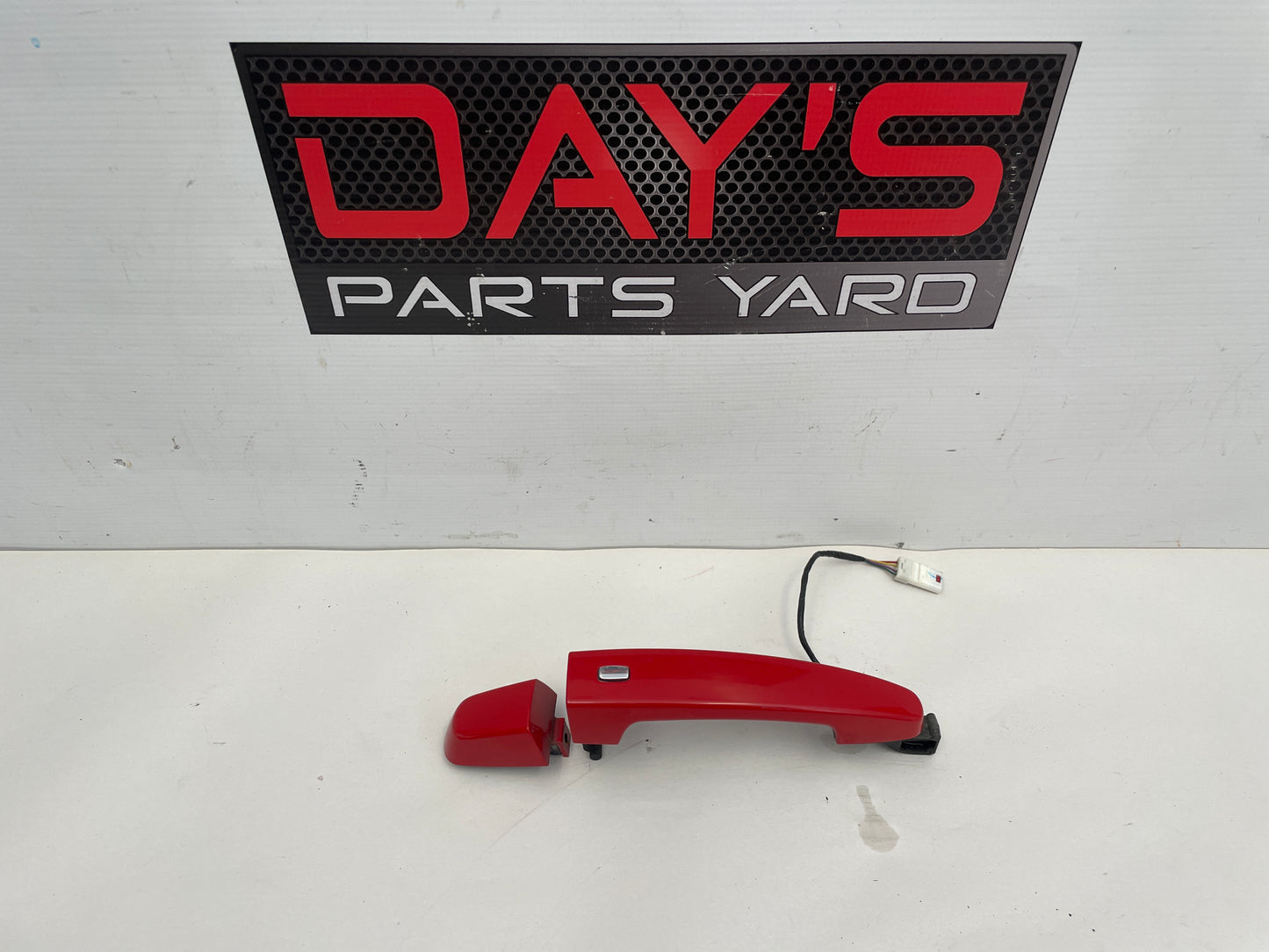 2020 Chevy Camaro SS RH Passenger Exterior Door Handle OEM - Day's Parts Yard