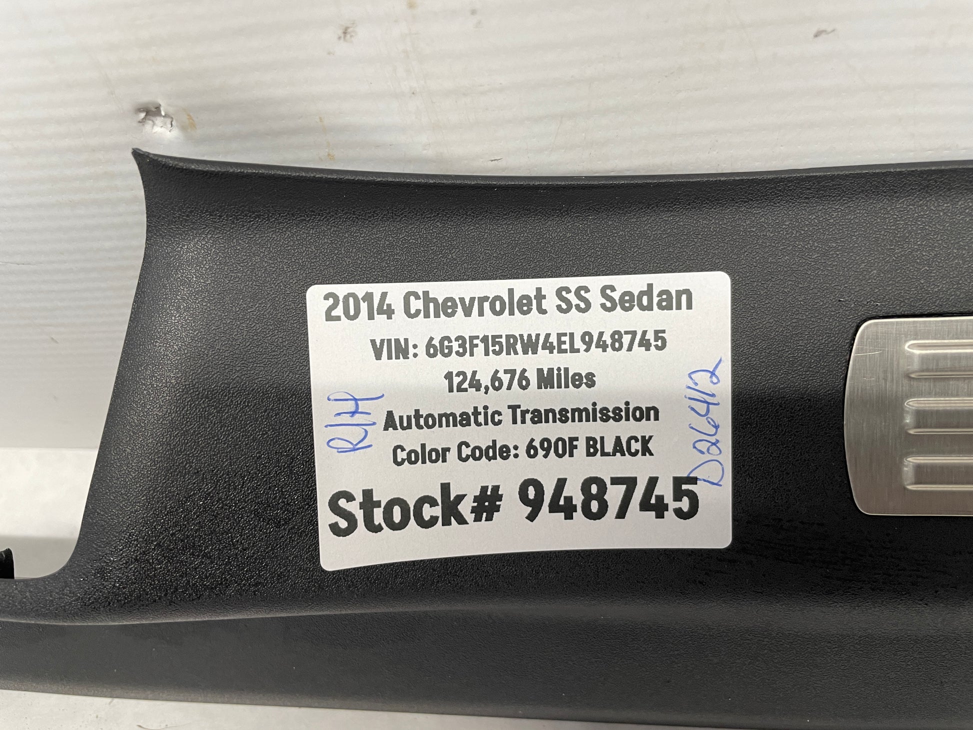 2014 Chevy SS Sedan RH Passenger Front Door Scuff Sill Plate Panel Trim OEM - Day's Parts Yard