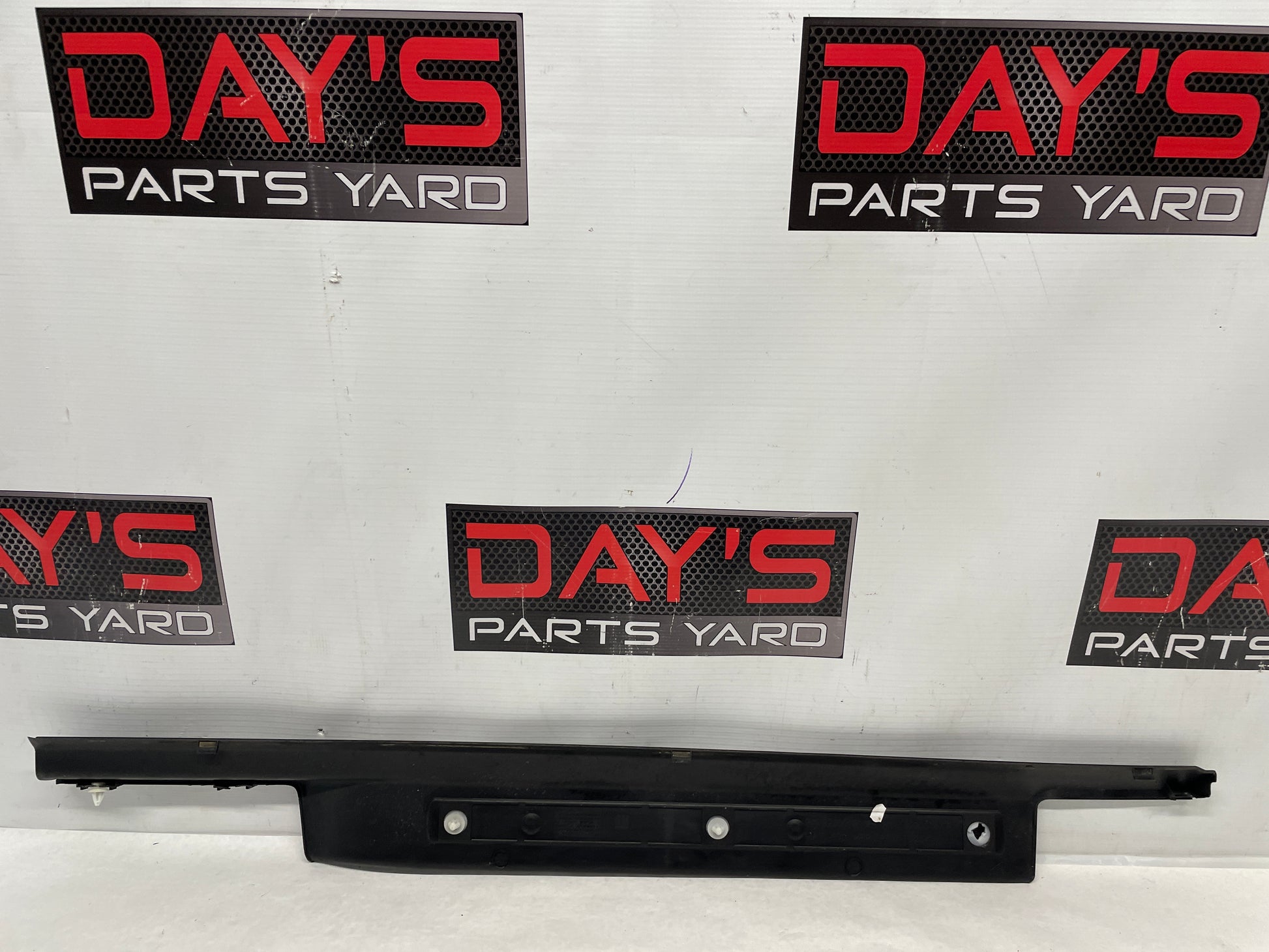 2014 Chevy SS Sedan RH Passenger Front Door Scuff Sill Plate Panel Trim OEM - Day's Parts Yard