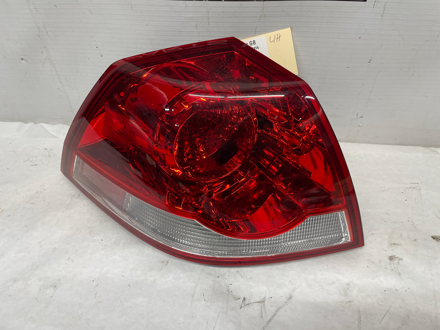 2009 Pontiac G8 LH Driver Tail Light Lamp Taillight OEM - Day's Parts Yard