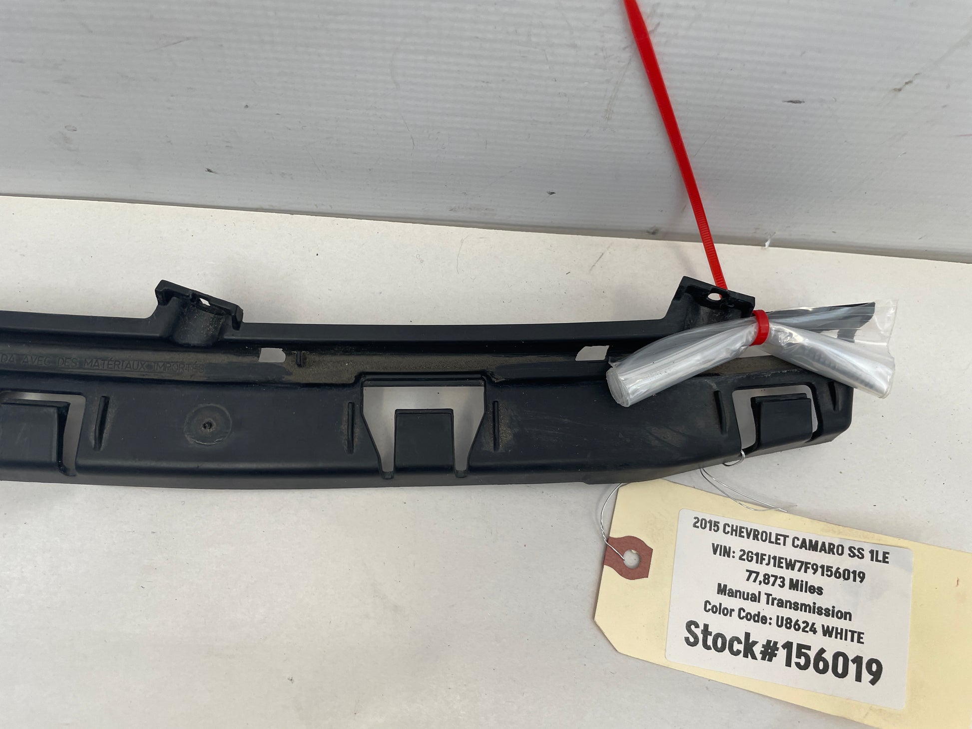 2015 Chevy Camaro SS RH Passenger Taillight Tail Light Rear Bumper Bracket OEM - Day's Parts Yard
